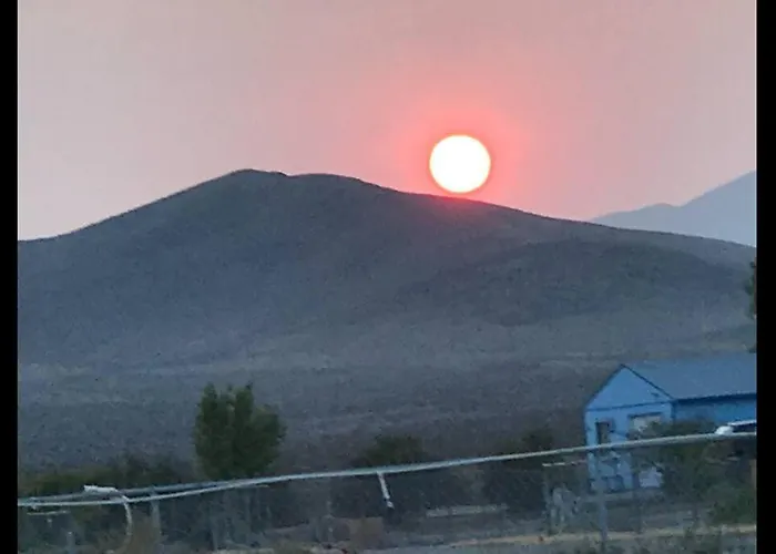 Death Valley/Prairiefire 3Bd/2Ba Home W/ Kitchen